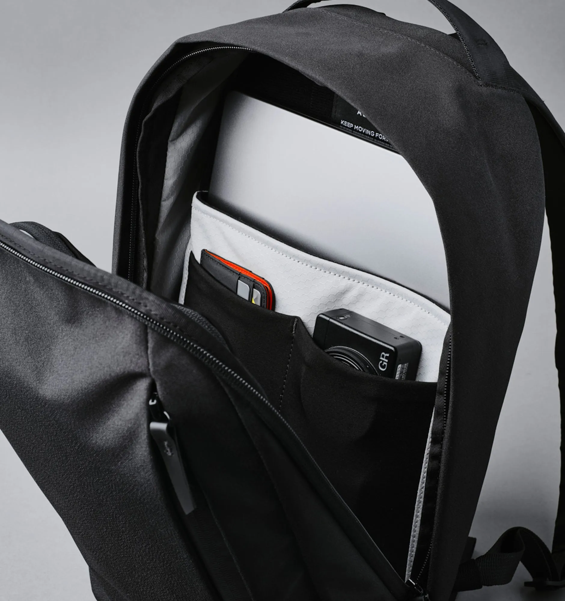 Alpaka Metro Backpack