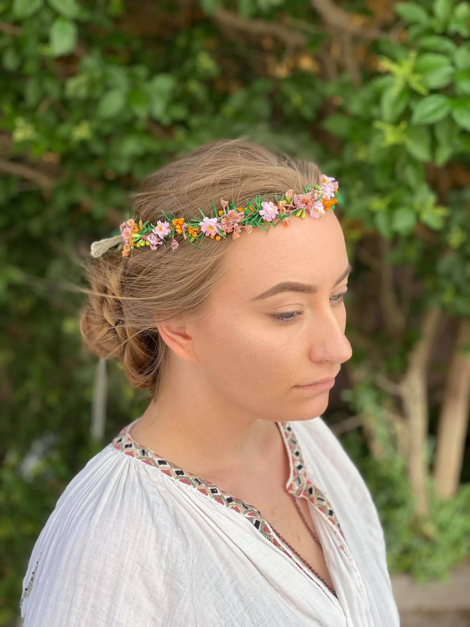 Delicate bridal hair wreath Summer wedding crown Fairy flower wreath Bridal accessories Bridesmaid flower crowns Handmade Magaela