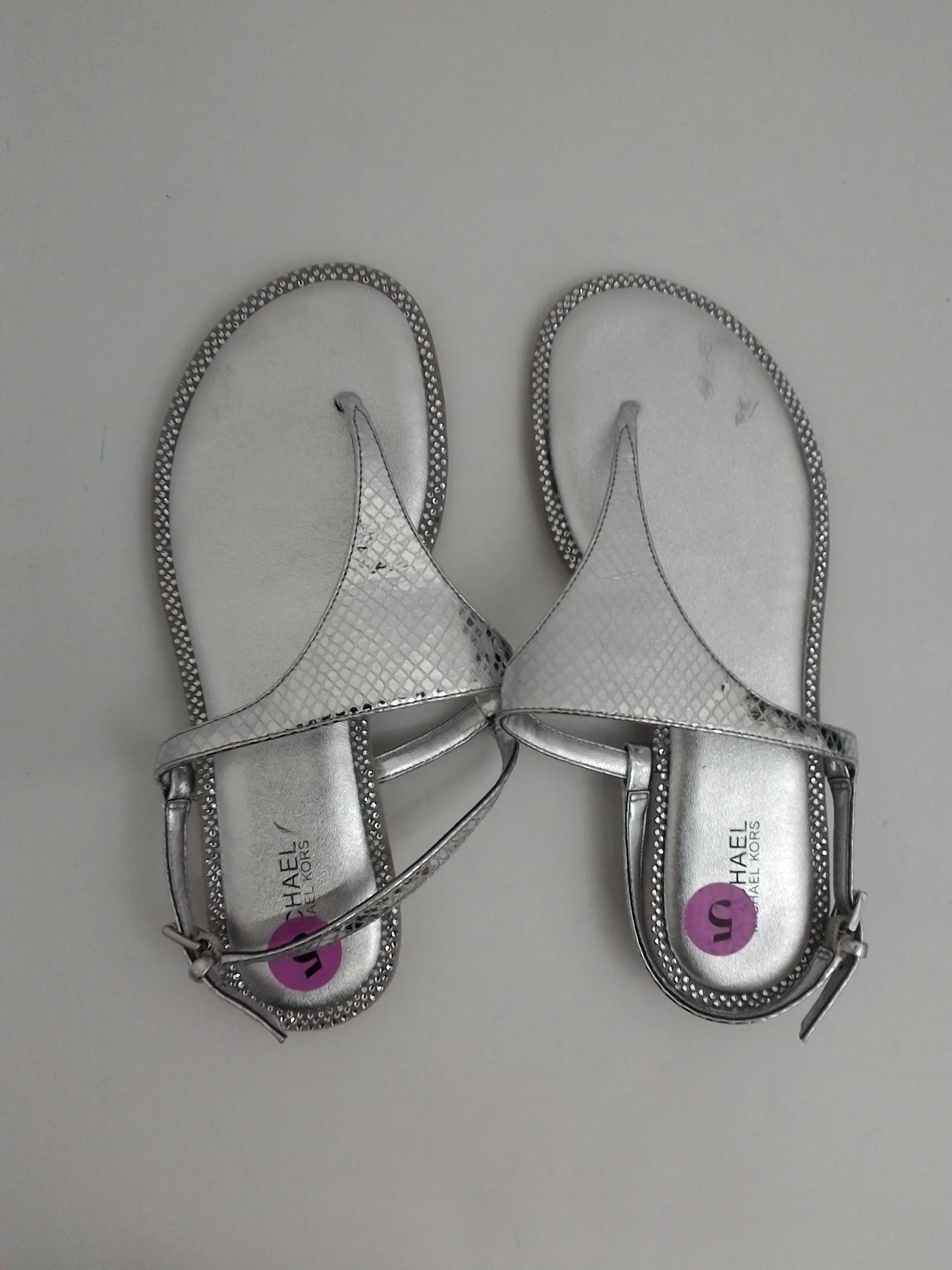 Michael Kors Women's Silver Leather thong Sandal Size 5