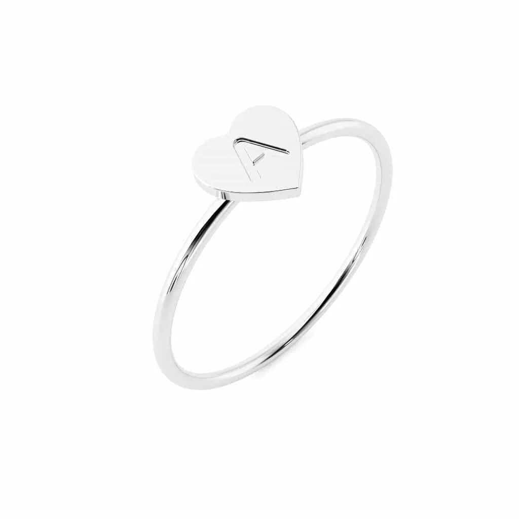 Moyen Initial Heart Ring