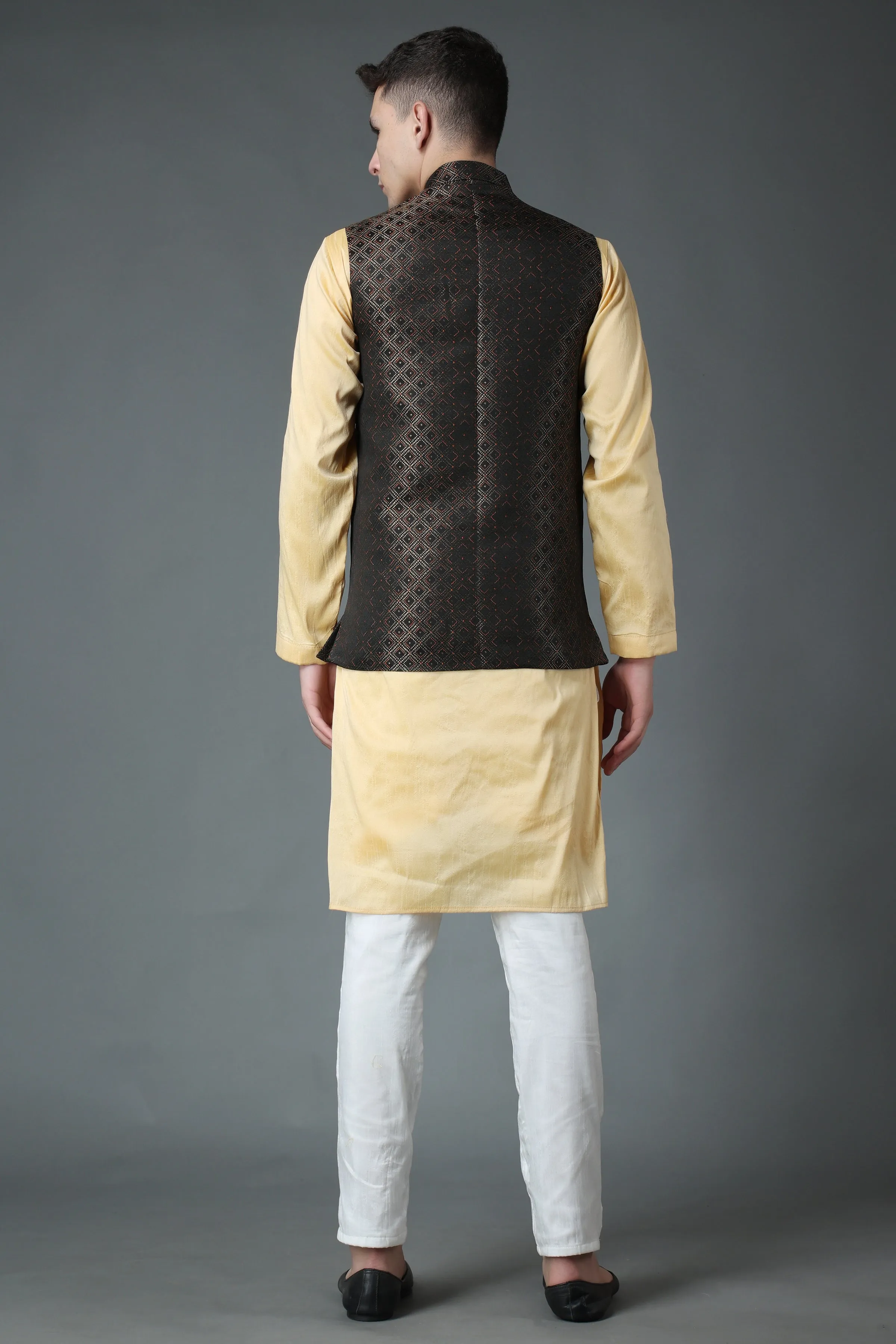 Ode to Life Jacket Kurta Set