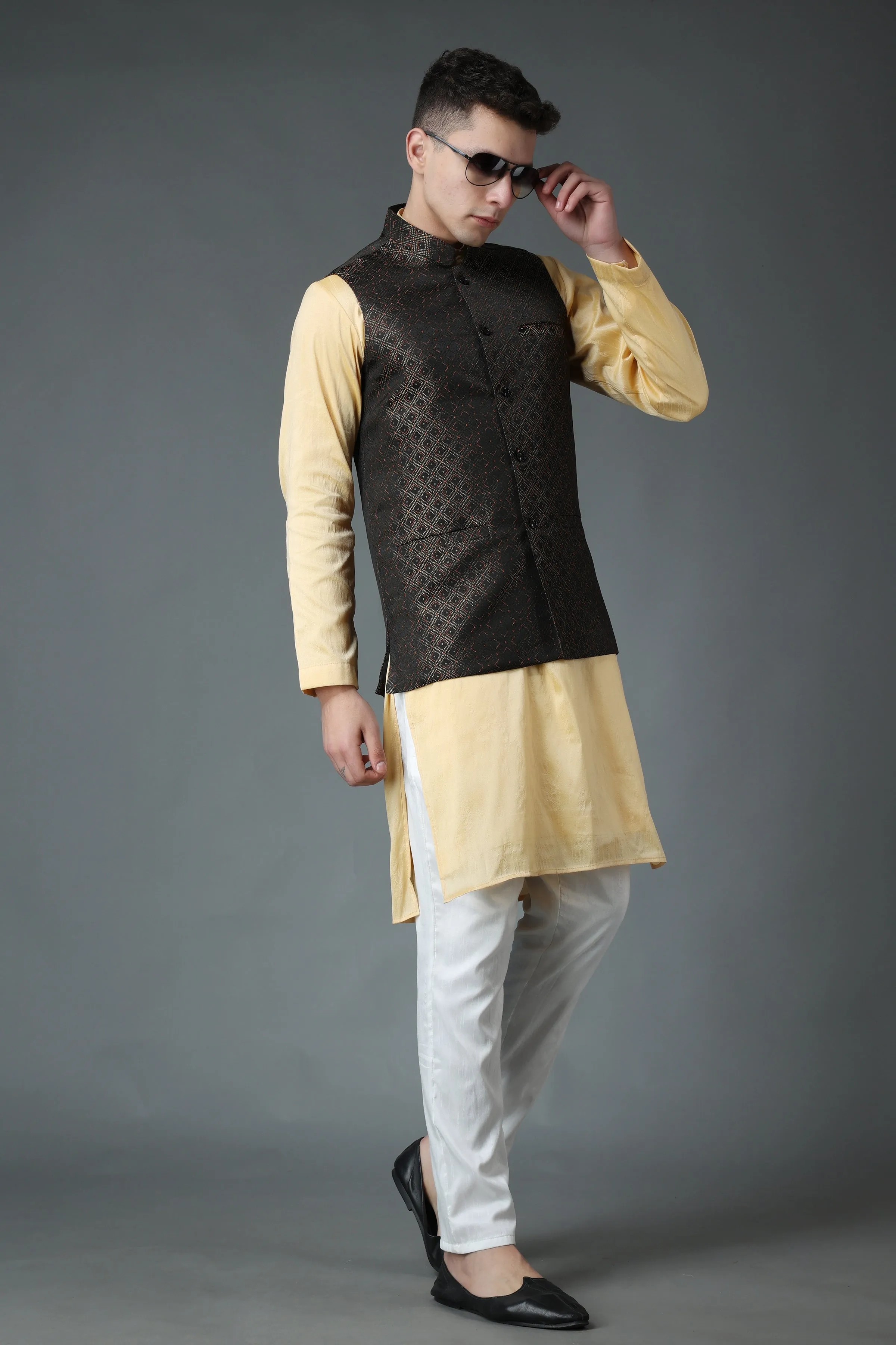 Ode to Life Jacket Kurta Set