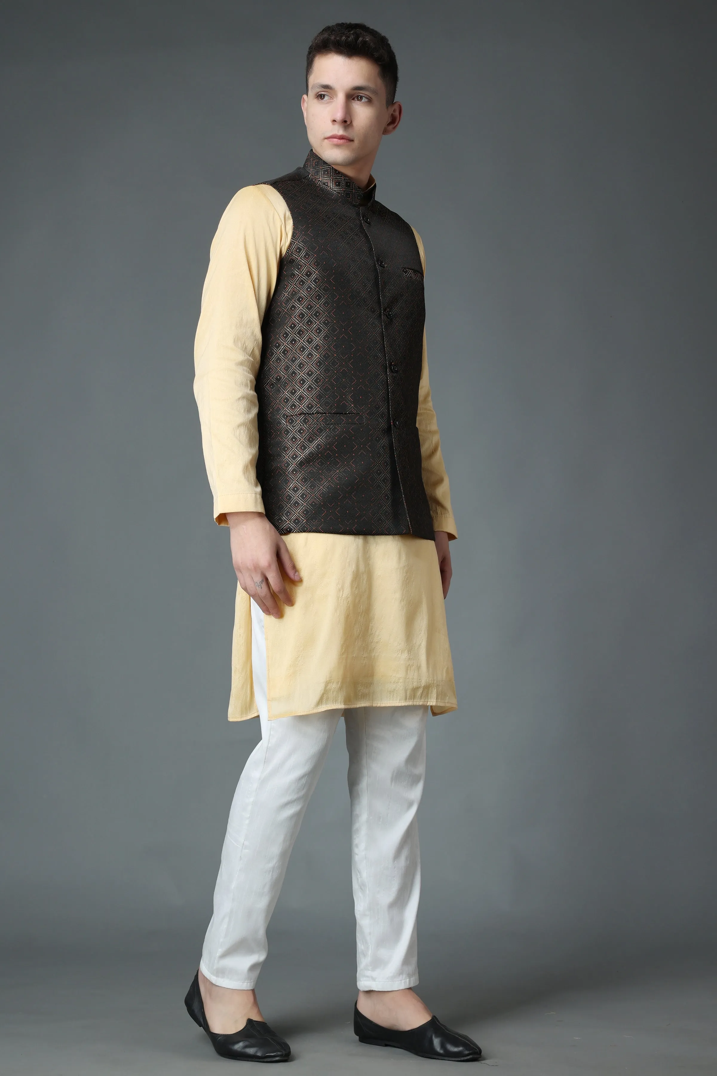 Ode to Life Jacket Kurta Set