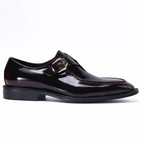 Polished leather buckle shoes